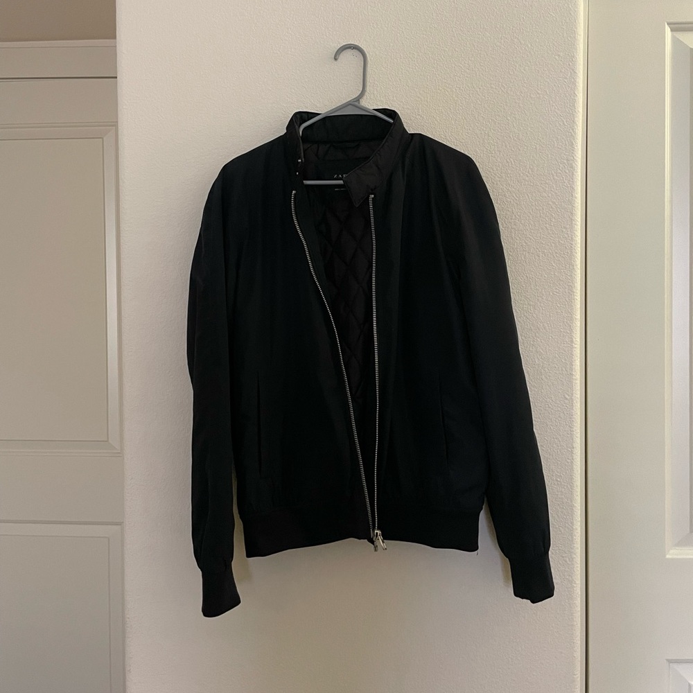 Zara Men’s Herrington Jacket in Navy Blue, size L